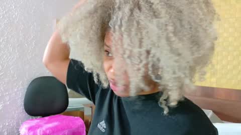 squirter_girl69 online show from December 2024 01:11:02 PM