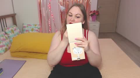 Snapshot of squirting_goddess4u chatting on May 2026 10:27:02 PM Lily online show from May 2026 10:27:02 PM