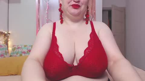 Snapshot of squirting_goddess4u chatting on August 2026 10:01:01 PM Lily online show from August 2026 10:01:01 PM