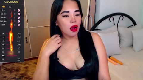 squirtylillyx online show from November 2025 02:34:02 AM
