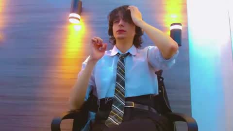 ethan online show from April 2026 01:09:02 PM