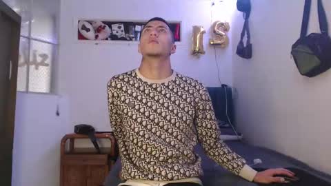 Snapshot of sr_porn01 chatting on December 2024 07:06:01 PM sr_porn01 online show from December 2024 07:06:01 PM