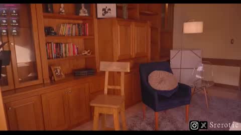 Matt     online show from November 2025 09:03:02 PM