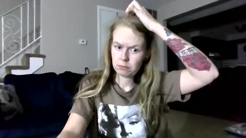 sriley386444137 online show from January 2025 03:22:02 AM