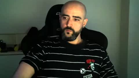 Snapshot of srtramposo chatting on March 2025 04:53:01 PM srtramposo online show from March 2025 04:53:01 PM