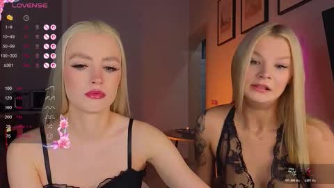 Alexandra online show from December 2025 01:44:02 AM