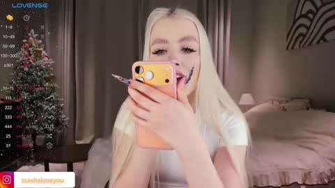 Alexandra online show from December 2025 10:17:02 PM