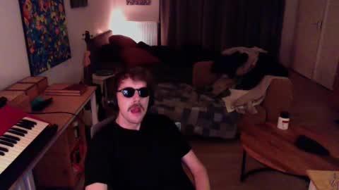 Roger online show from December 2024 02:18:01 AM