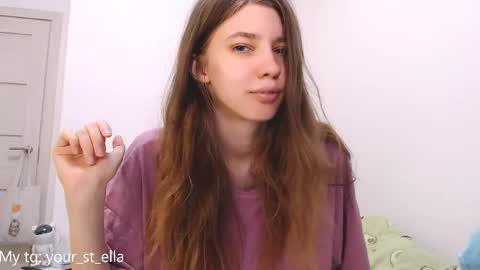Snapshot of st_ella chatting on April 2026 03:05:01 PM Ella online show from April 2026 03:05:01 PM