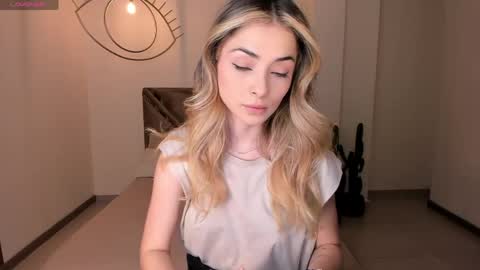 Snapshot of staceywood_ chatting on May 2026 11:37:01 AM Stacy Woods online show from May 2026 11:37:01 AM