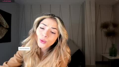 Snapshot of staceywood_ chatting on May 2026 11:07:02 AM Stacy Woods online show from May 2026 11:07:02 AM