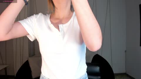 Snapshot of staceywood_ chatting on May 2026 11:42:02 AM Stacy Woods online show from May 2026 11:42:02 AM