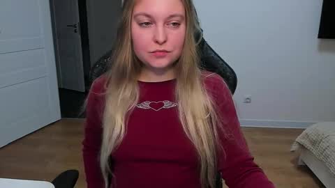 Snapshot of stacy_miraclee chatting on November 2025 04:28:01 PM Stacy online show from November 2025 04:28:01 PM