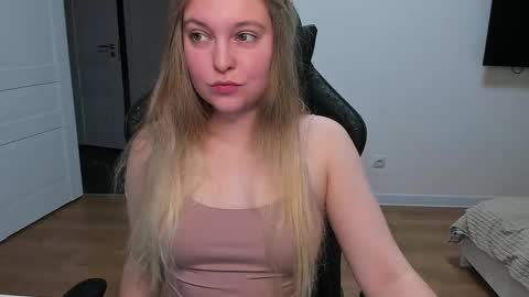 Snapshot of stacy_miraclee chatting on November 2025 01:55:01 PM Stacy online show from November 2025 01:55:01 PM