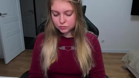 Snapshot of stacy_miraclee chatting on November 2025 04:07:02 PM Stacy online show from November 2025 04:07:02 PM