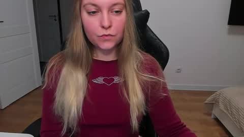 Snapshot of stacy_miraclee chatting on December 2025 06:02:01 PM Stacy online show from December 2025 06:02:01 PM