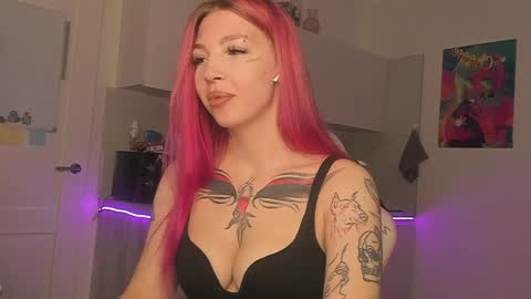 Snapshot of stacy_quinst chatting on December 2024 09:50:01 PM Stacy online show from December 2024 09:50:01 PM