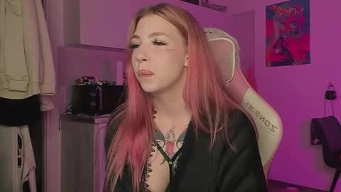 Snapshot of stacy_quinst chatting on September 2025 05:58:02 PM Stacy online show from September 2025 05:58:02 PM