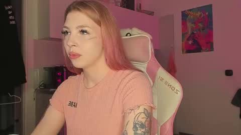 Snapshot of stacy_quinst chatting on September 2025 05:17:01 PM Stacy online show from September 2025 05:17:01 PM