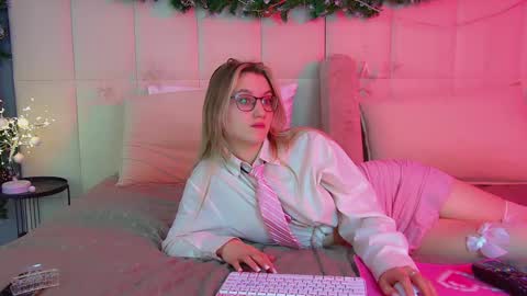 StacyEvances online show from December 2025 06:38:02 PM