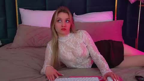 StacyEvances online show from February 2026 06:40:02 AM