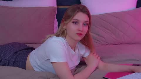 StacyEvances online show from May 2026 07:14:02 AM
