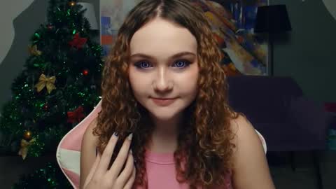 Snapshot of stacyroller chatting on February 2026 06:38:01 PM Violet online show from February 2026 06:38:01 PM