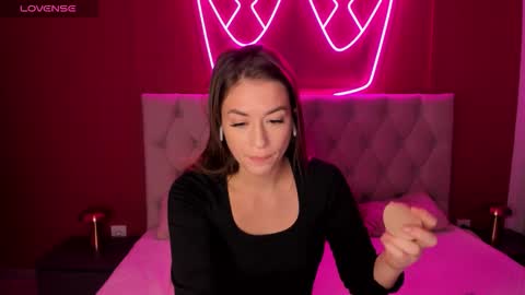 Stacy online show from October 2025 01:04:02 AM