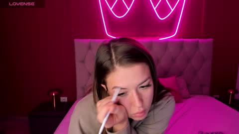 Snapshot of stacywells chatting on October 2025 02:01:02 AM Stacy online show from October 2025 02:01:02 AM