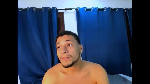 stan_blu online show from November 2025 10:18:02 AM