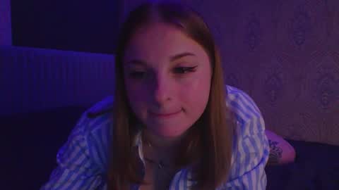 Snapshot of star_girlish chatting on December 2025 08:38:02 PM star_girlish online show from December 2025 08:38:02 PM