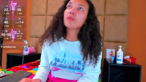 Estrella online show from January 2025 02:28:02 PM