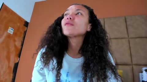 Estrella online show from January 2025 02:39:01 PM