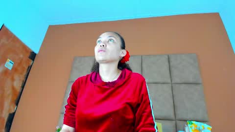 Estrella online show from February 2025 11:49:02 AM