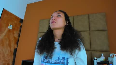 Estrella online show from February 2025 11:57:02 AM