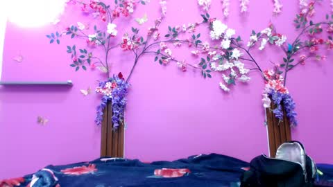 alejandra online show from April 2026 07:29:01 PM