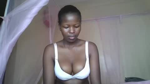 staria_diva online show from November 2025 01:33:02 PM