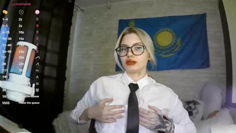 Katie online show from September 2025 09:36:02 AM
