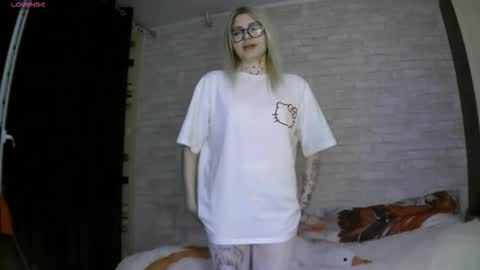 Katie online show from October 2025 01:53:02 PM