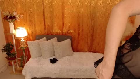 Miss Riri online show from January 2026 08:19:02 AM