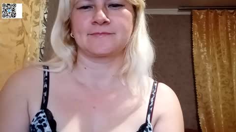 Snapshot of starvibe1010 chatting on May 2026 07:04:01 PM Helen online show from May 2026 07:04:01 PM