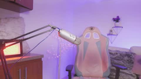 Snapshot of starwitch_ chatting on September 2025 12:39:01 PM Yoko online show from September 2025 12:39:01 PM