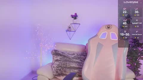 Snapshot of starwitch_ chatting on September 2025 12:29:02 PM Yoko online show from September 2025 12:29:02 PM