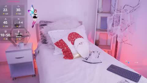 Snapshot of starwitch_ chatting on November 2025 07:13:01 PM Yoko online show from November 2025 07:13:01 PM