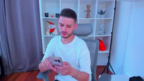 Snapshot of stashott69 chatting on May 2026 10:09:02 AM STAS online show from May 2026 10:09:02 AM