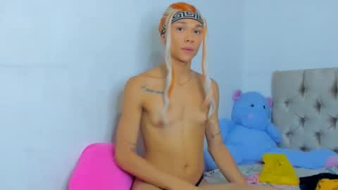 Snapshot of stassiebell chatting on February 2025 05:52:01 AM stassiebell online show from February 2025 05:52:01 AM