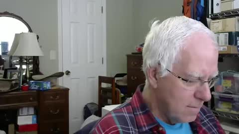 Snapshot of stasw20 chatting on December 2024 05:11:02 PM stasw20 online show from December 2024 05:11:02 PM