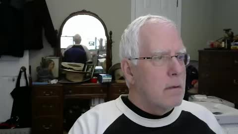 Snapshot of stasw20 chatting on January 2025 06:35:01 PM stasw20 online show from January 2025 06:35:01 PM