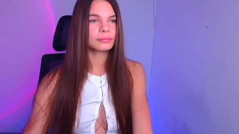 Snapshot of stasy_milk chatting on December 2024 12:35:01 PM Stasy online show from December 2024 12:35:01 PM