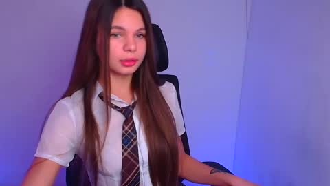 Snapshot of stasy_milk chatting on December 2024 07:05:01 AM Stasy online show from December 2024 07:05:01 AM